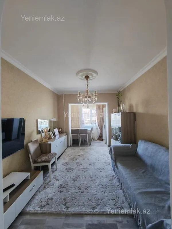 Satılır 3 otaqlı köhnə tikili 70 m²