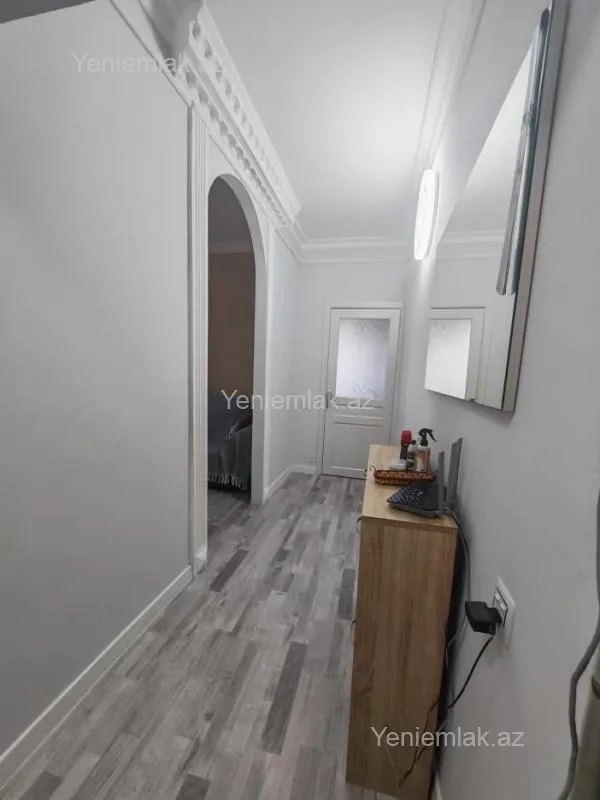 Satılır 3 otaqlı köhnə tikili 70 m²