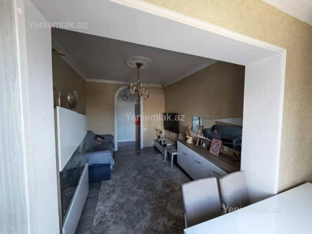 Satılır 3 otaqlı köhnə tikili 70 m²