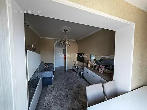 Satılır 3 otaqlı köhnə tikili 70 m²