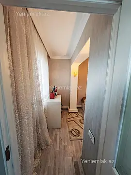 Satılır 3 otaqlı köhnə tikili 70 m²