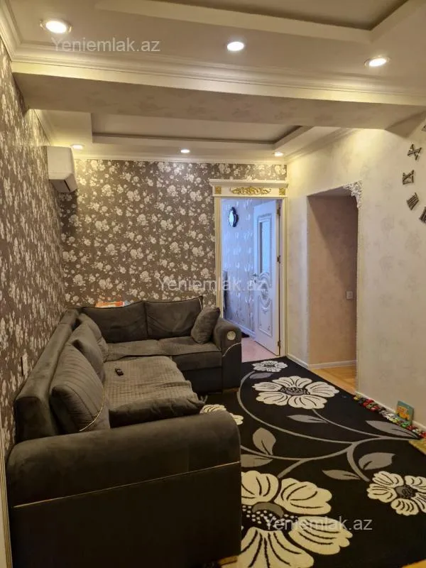 Satılır 3 otaqlı yeni tikili 79 m²
