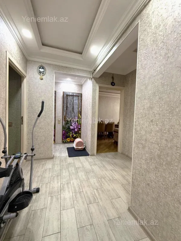 Satılır 3 otaqlı köhnə tikili 76 m²