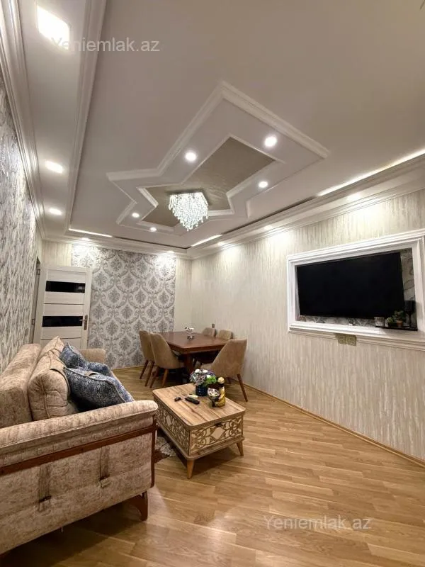 Satılır 3 otaqlı köhnə tikili 76 m²