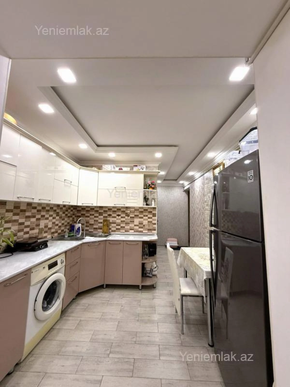 Satılır 3 otaqlı köhnə tikili 76 m²