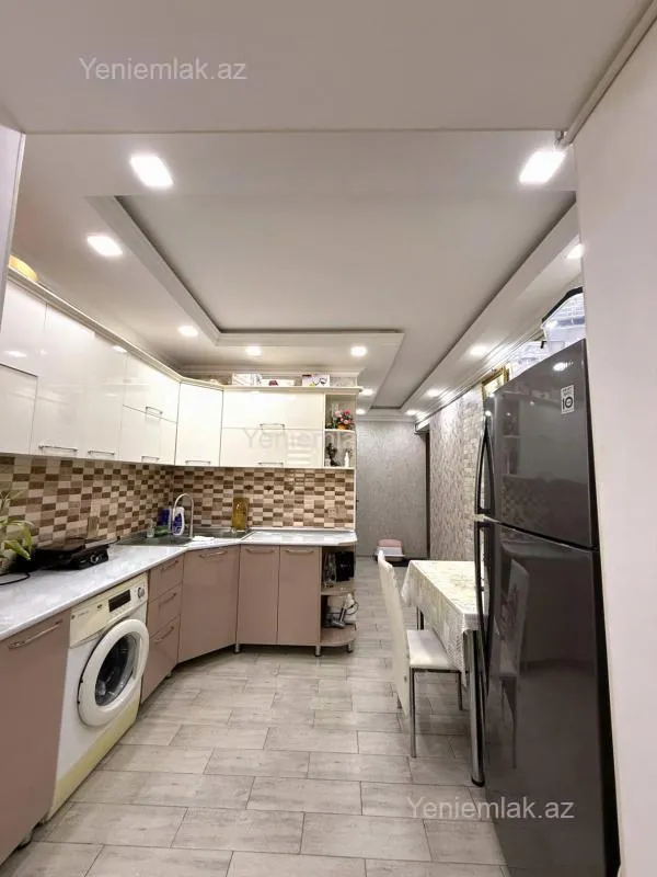 Satılır 3 otaqlı köhnə tikili 76 m²
