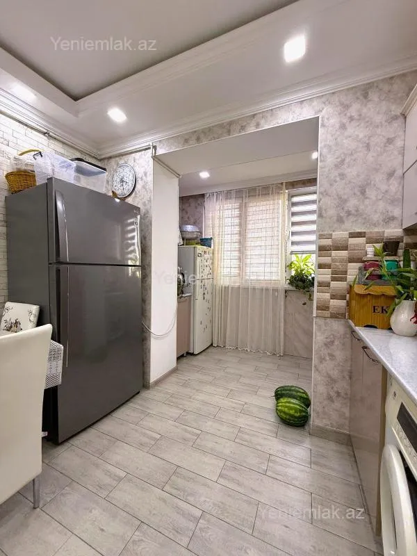 Satılır 3 otaqlı köhnə tikili 76 m²