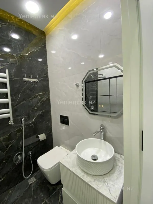 Satılır 3 otaqlı yeni tikili 95 m²