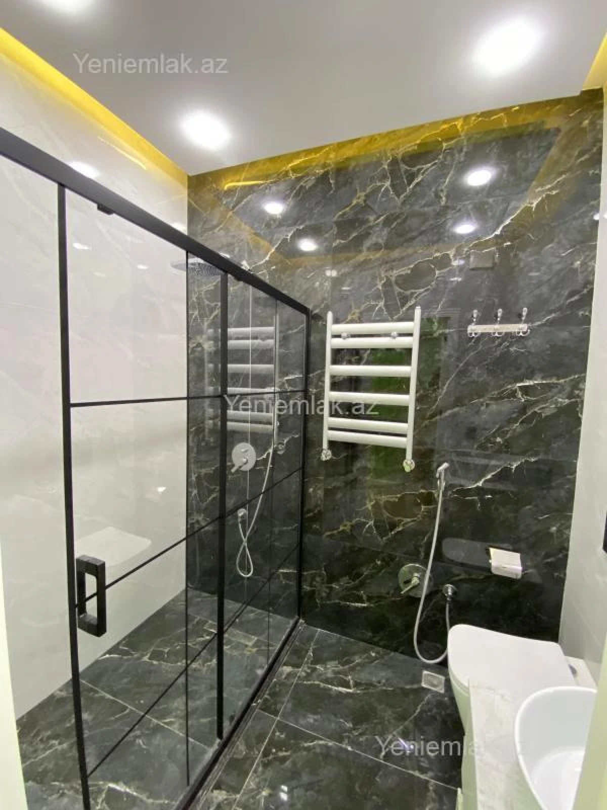 Satılır 3 otaqlı yeni tikili 95 m²