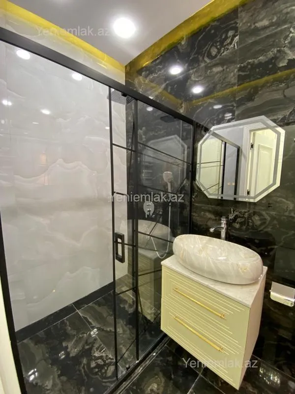 Satılır 3 otaqlı yeni tikili 95 m²