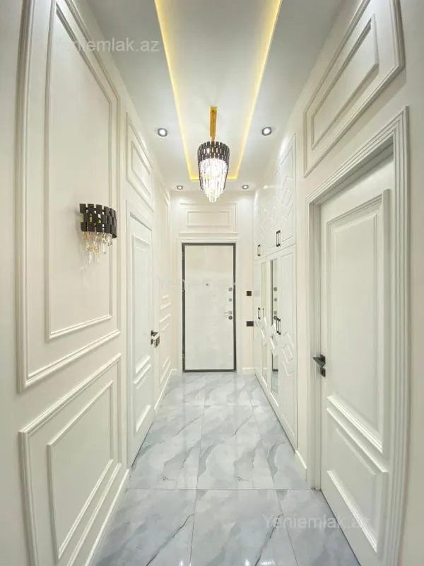 Satılır 3 otaqlı yeni tikili 95 m²