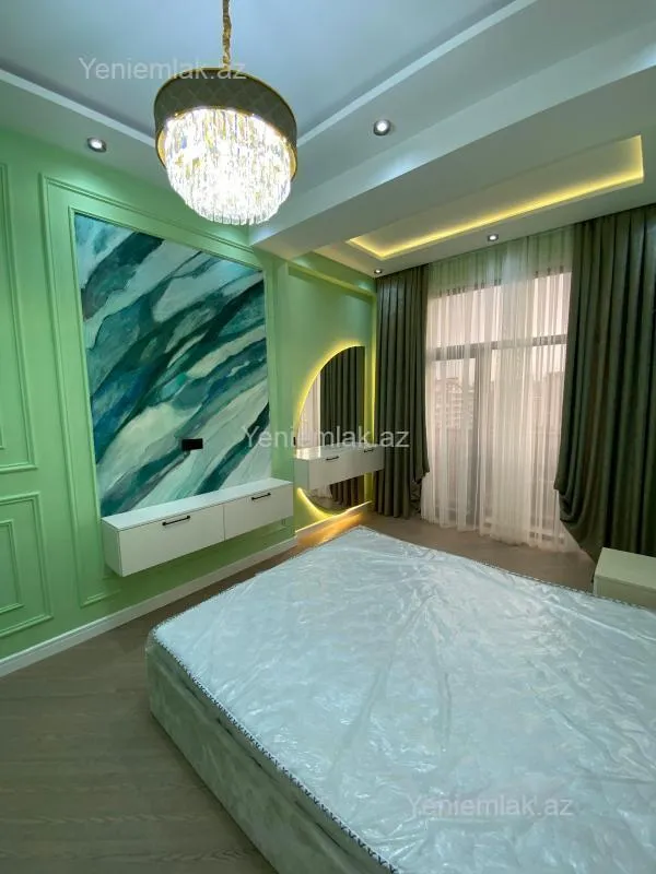 Satılır 3 otaqlı yeni tikili 95 m²