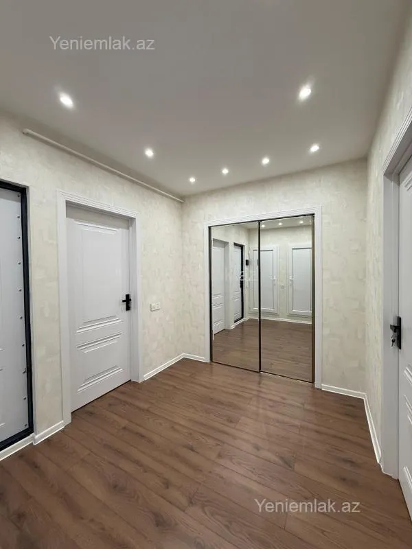Satılır 3 otaqlı köhnə tikili 60 m²