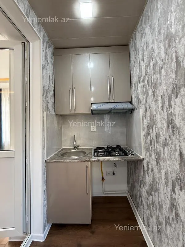Satılır 3 otaqlı köhnə tikili 60 m²