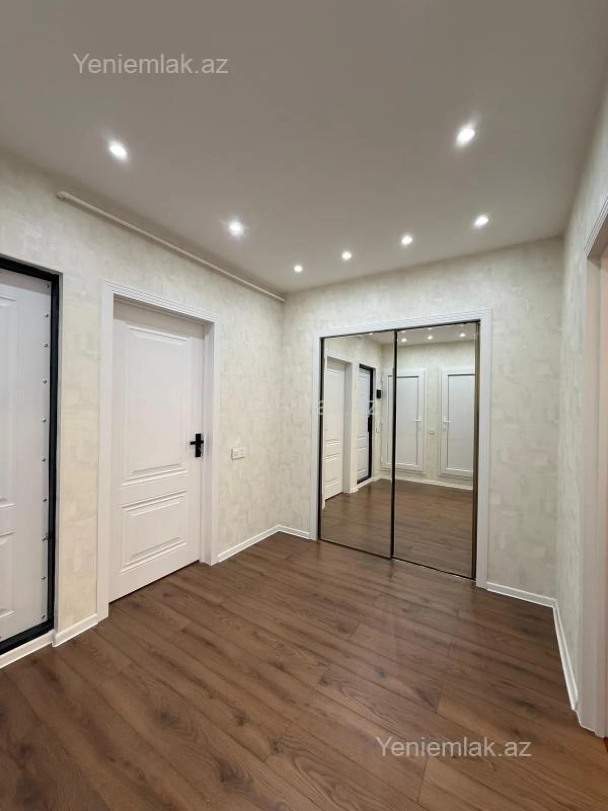 Satılır 3 otaqlı köhnə tikili 60 m²