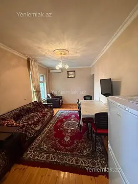 Satılır 2 otaqlı köhnə tikili 51 m²