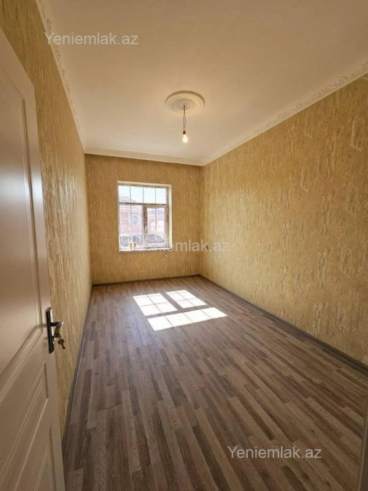 Satılır 2 otaqlı yeni tikili 50 m²