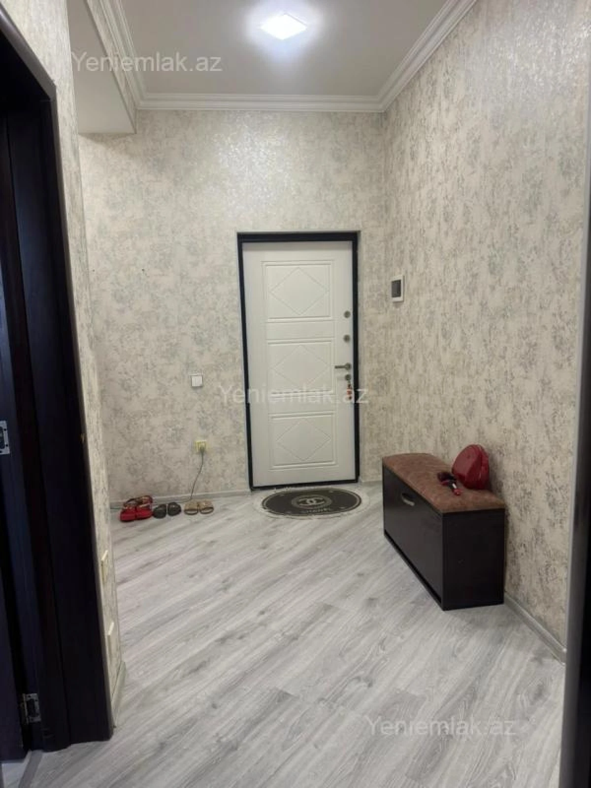 Satılır 2 otaqlı yeni tikili 87 m²