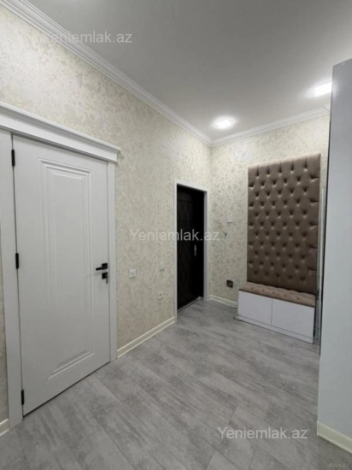 Satılır 2 otaqlı yeni tikili 76 m²