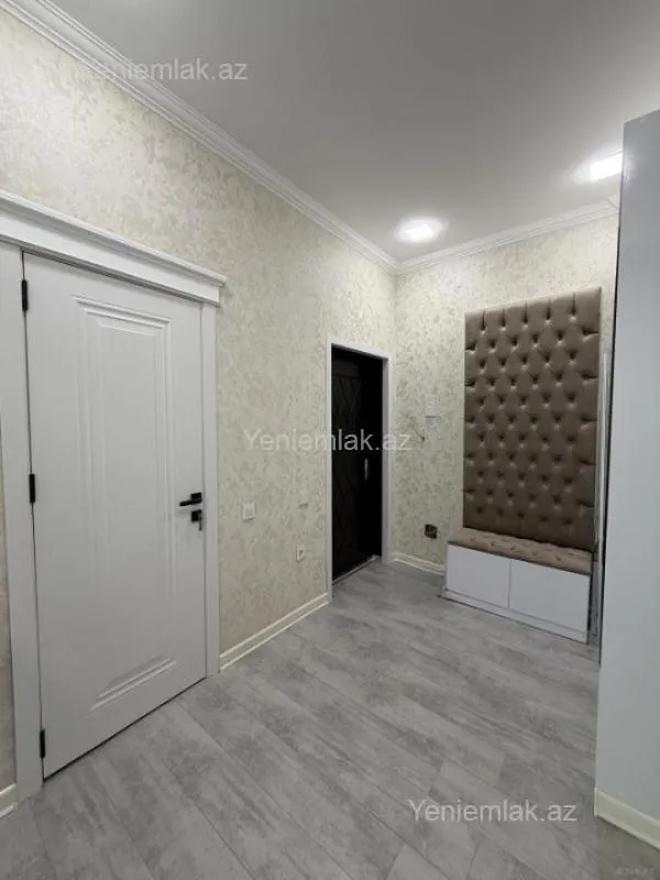 Satılır 2 otaqlı yeni tikili 76 m²