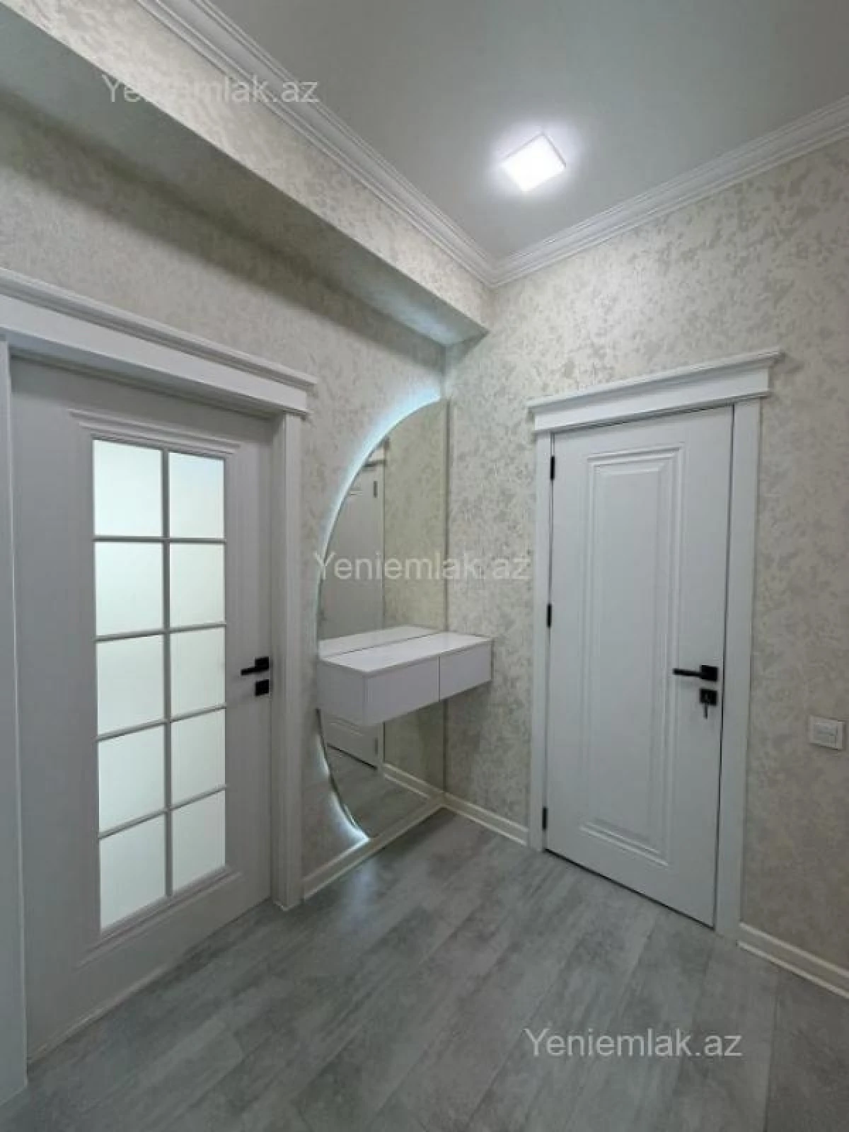 Satılır 2 otaqlı yeni tikili 76 m²