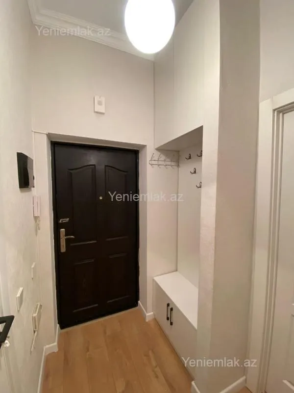 Satılır 1 otaqlı yeni tikili 43 m²
