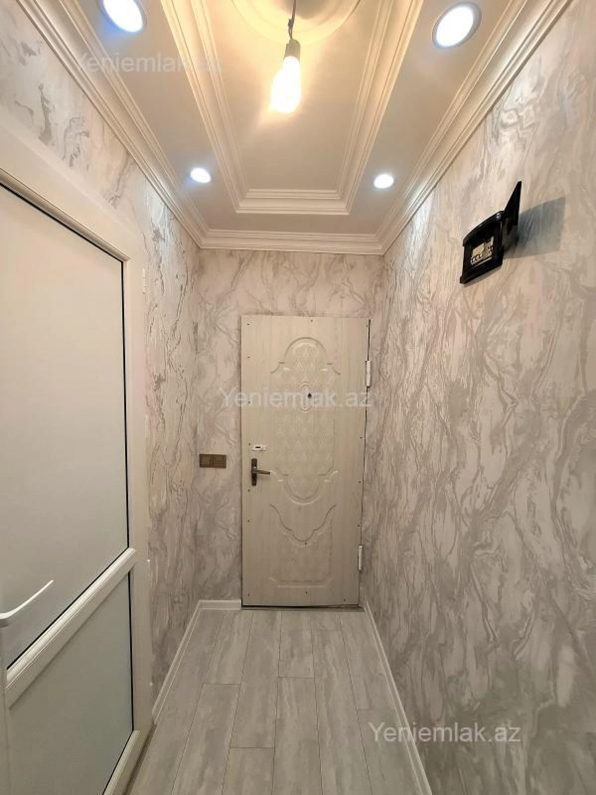 Satılır 2 otaqlı köhnə tikili 48 m²