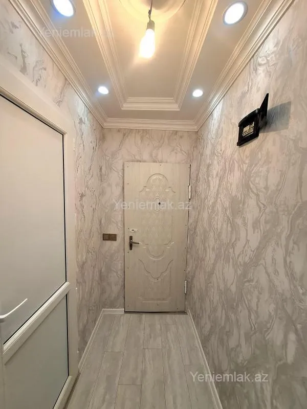 Satılır 2 otaqlı köhnə tikili 48 m²