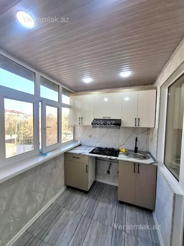 Satılır 2 otaqlı köhnə tikili 48 m²
