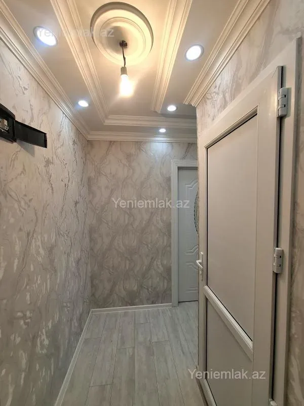 Satılır 2 otaqlı köhnə tikili 48 m²