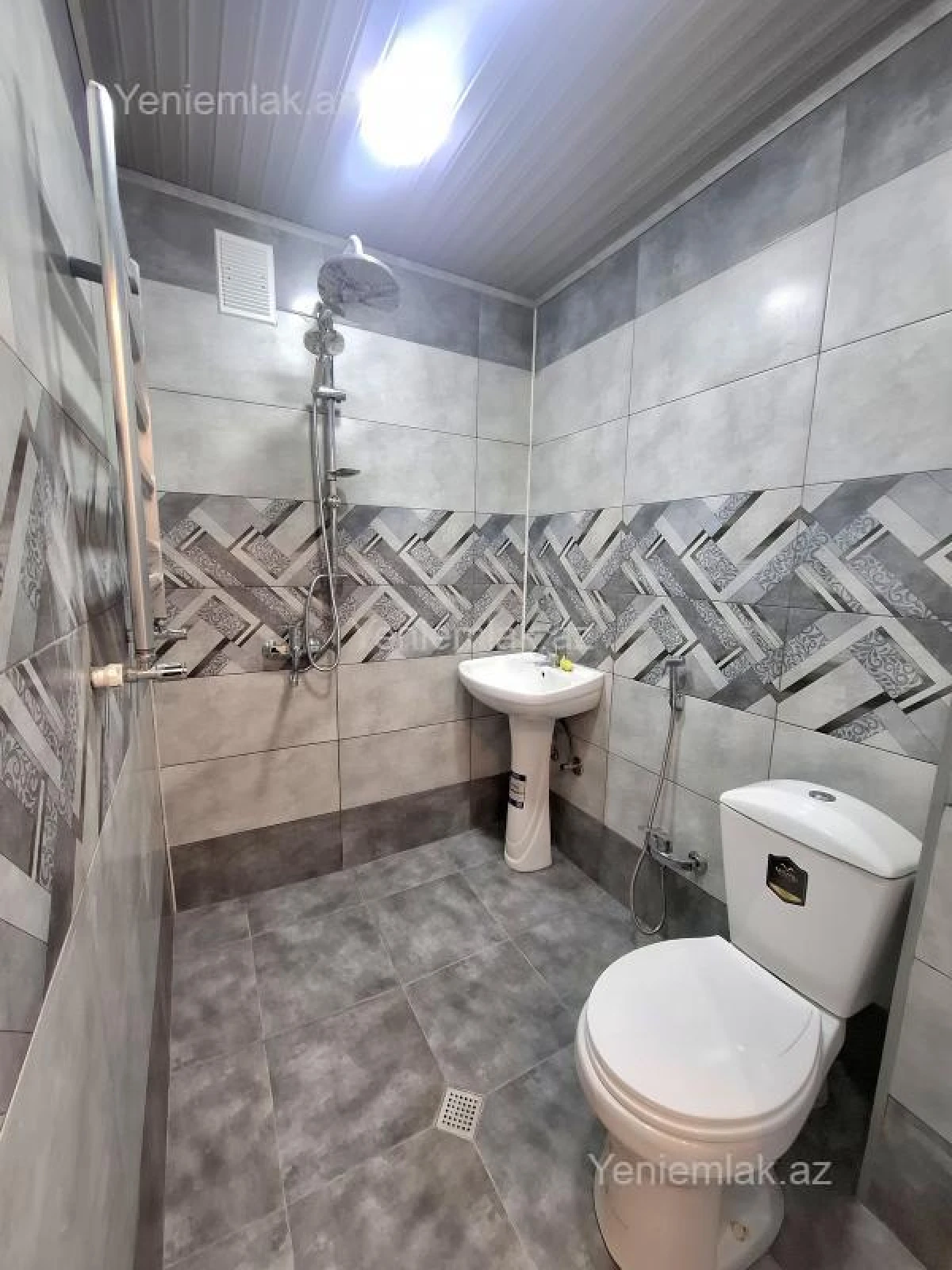 Satılır 2 otaqlı köhnə tikili 48 m²