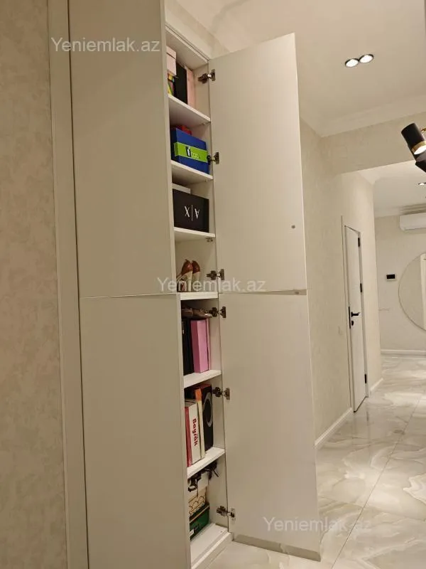 Satılır 4 otaqlı yeni tikili 130 m²
