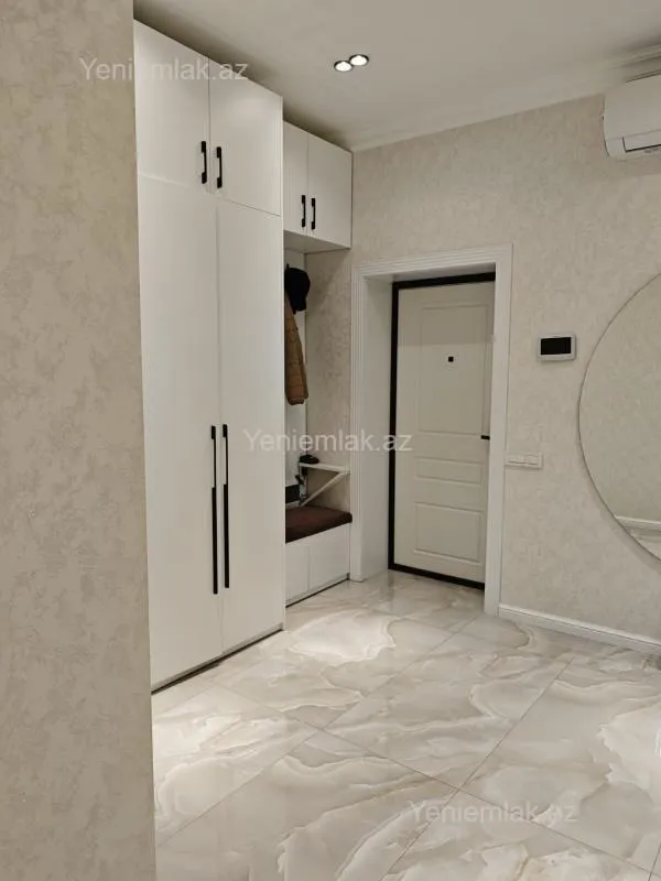 Satılır 4 otaqlı yeni tikili 130 m²