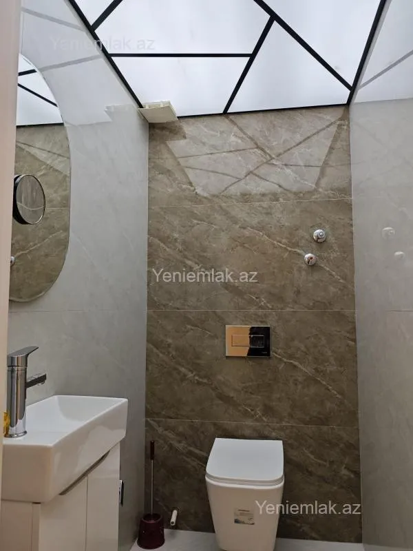 Satılır 4 otaqlı yeni tikili 130 m²