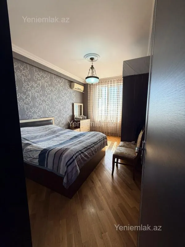 Satılır 3 otaqlı yeni tikili 90 m²