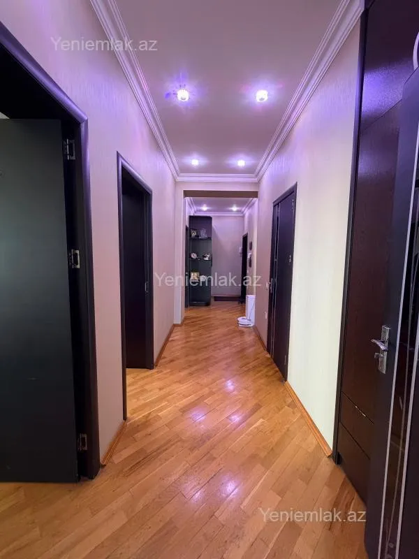 Satılır 3 otaqlı yeni tikili 90 m²