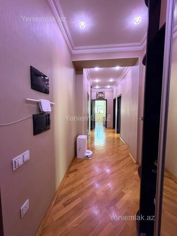 Satılır 3 otaqlı yeni tikili 90 m²