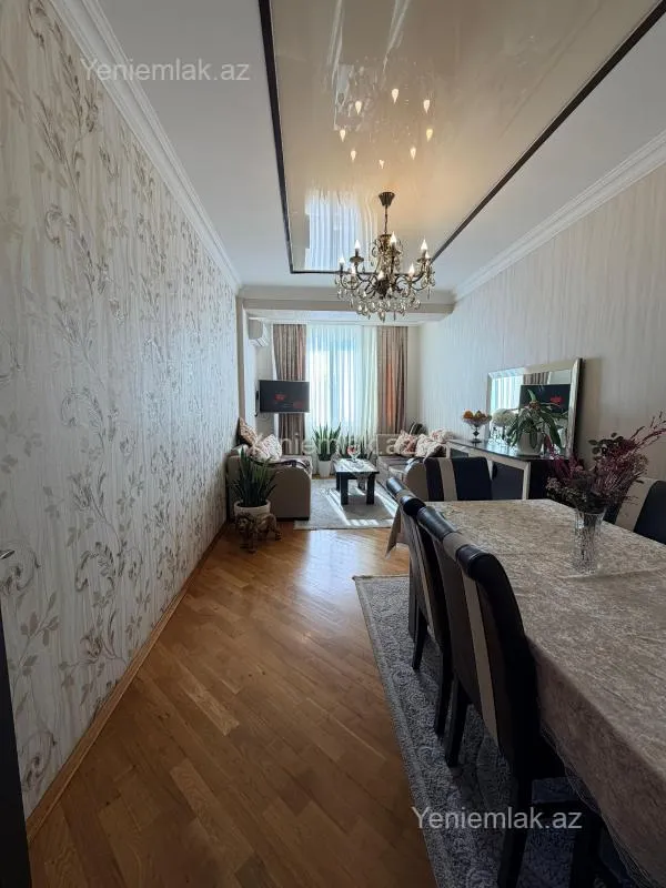 Satılır 3 otaqlı yeni tikili 90 m²