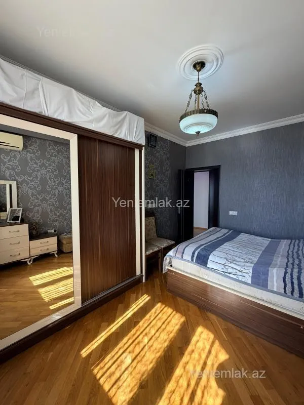 Satılır 3 otaqlı yeni tikili 90 m²