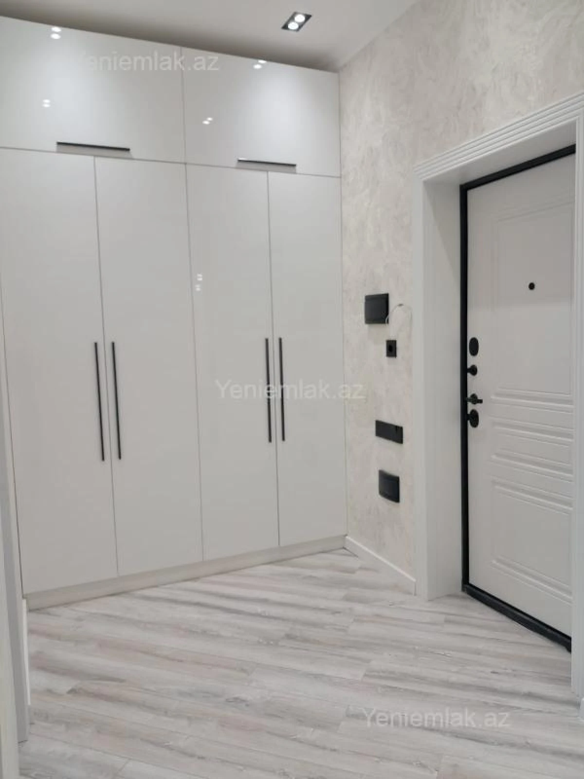 Satılır 2 otaqlı yeni tikili 67 m²