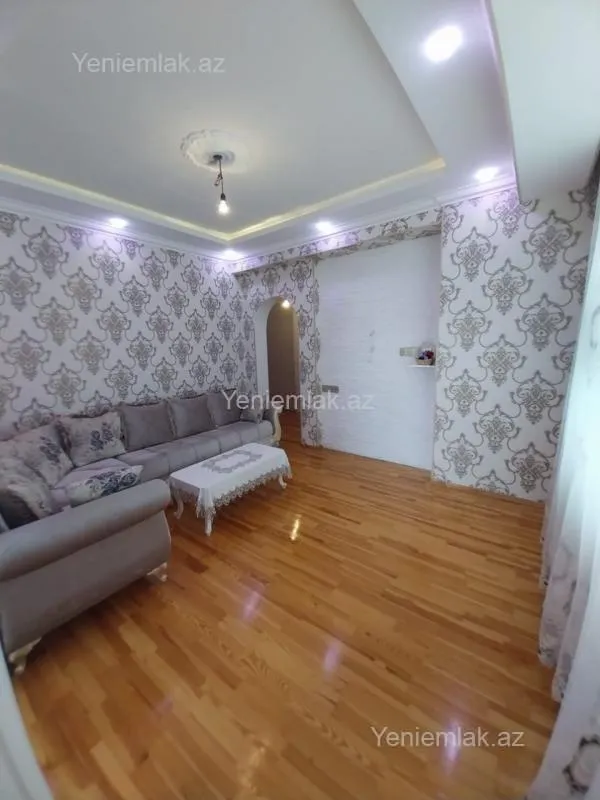 Satılır 3 otaqlı yeni tikili 77 m²