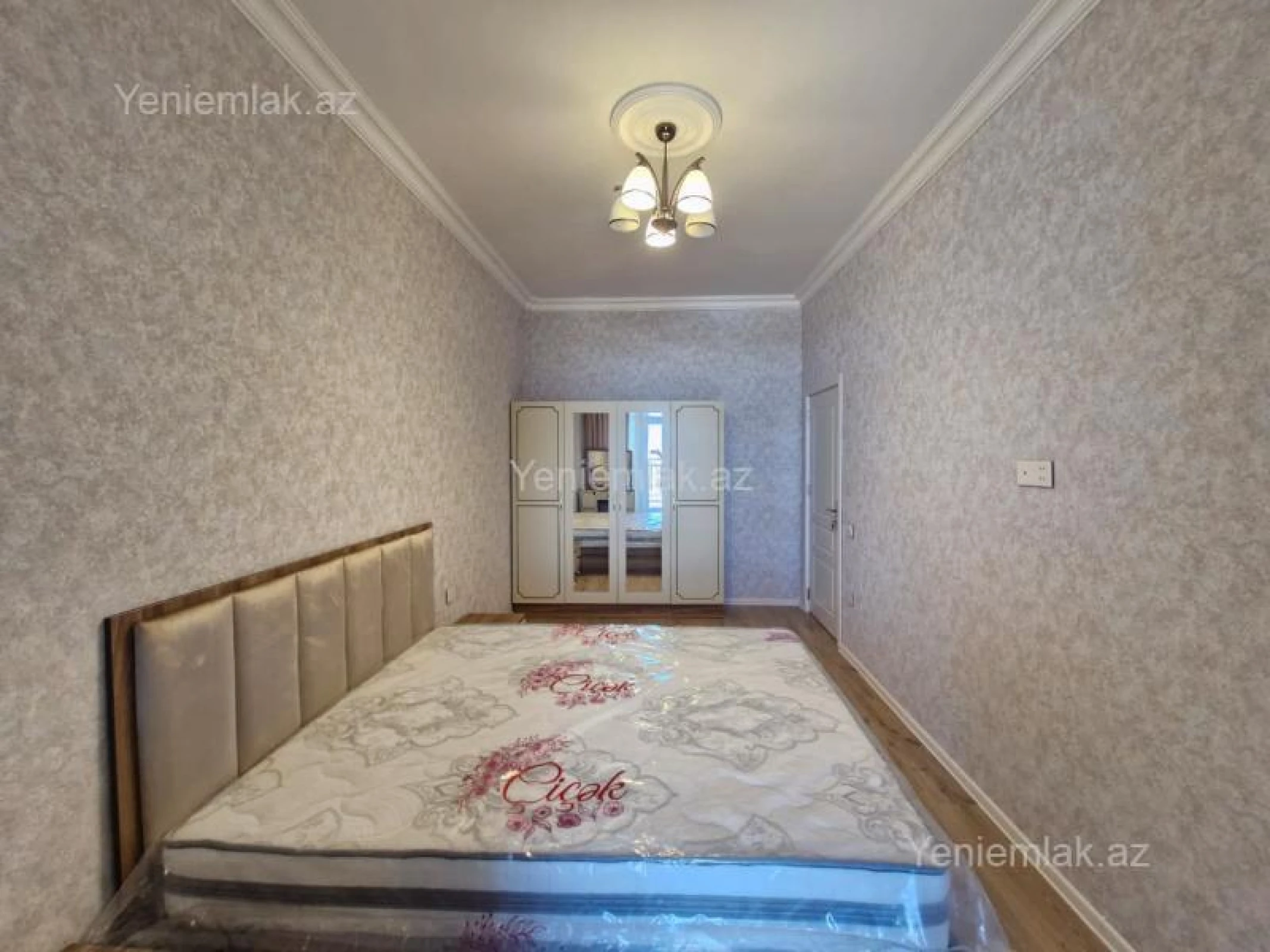 Satılır 2 otaqlı yeni tikili 60 m²