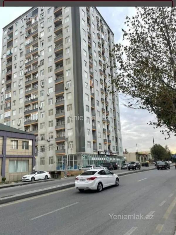 Satılır 3 otaqlı yeni tikili 77 m²