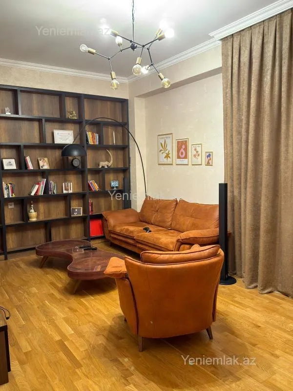 Satılır 2 otaqlı yeni tikili 68 m²