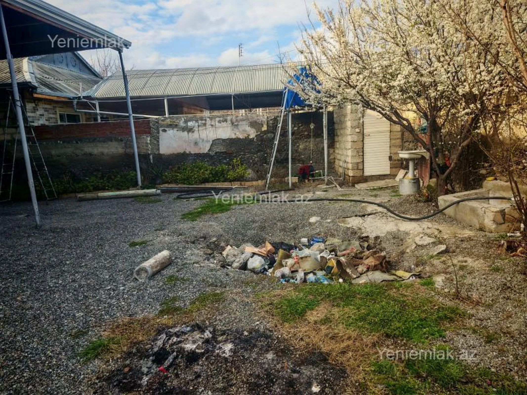 Satılır 4 otaqlı həyət evi 152 m²