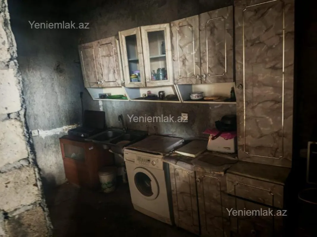 Satılır 4 otaqlı həyət evi 152 m²