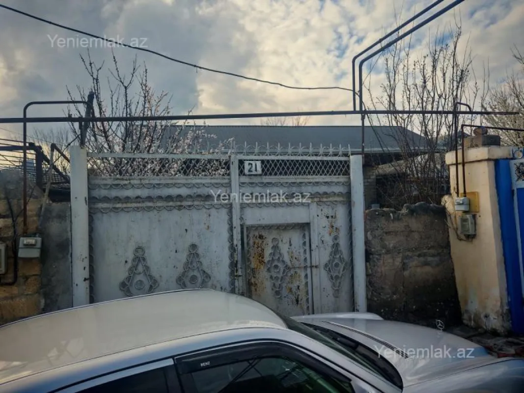 Satılır 4 otaqlı həyət evi 152 m²