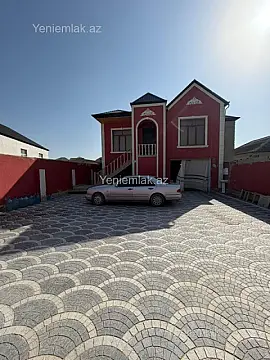 Satılır 11 otaqlı həyət evi 300 m²