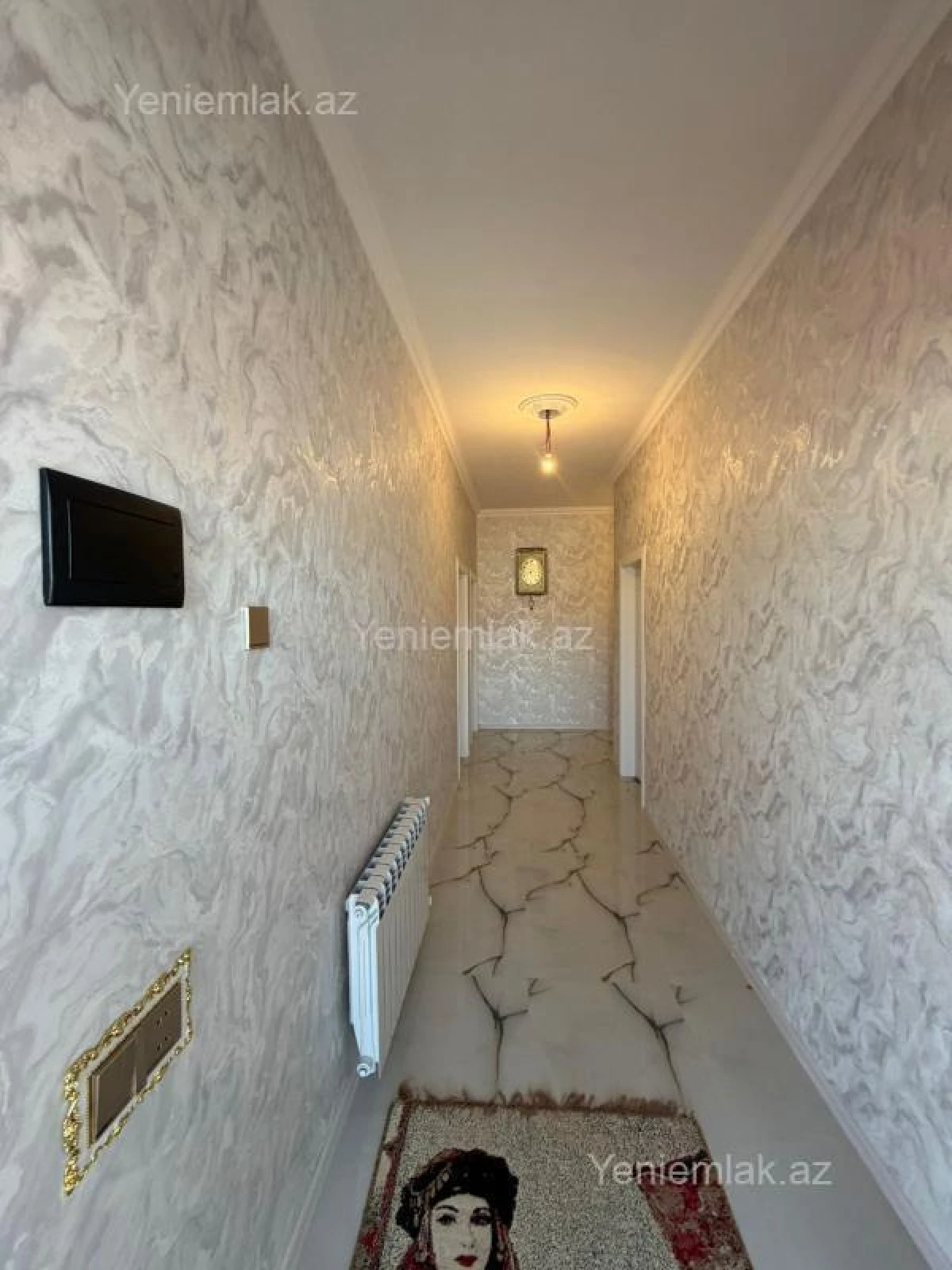 Satılır 11 otaqlı həyət evi 300 m²