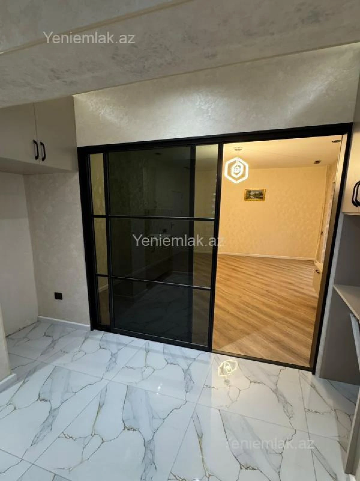 Satılır 2 otaqlı köhnə tikili 45 m²